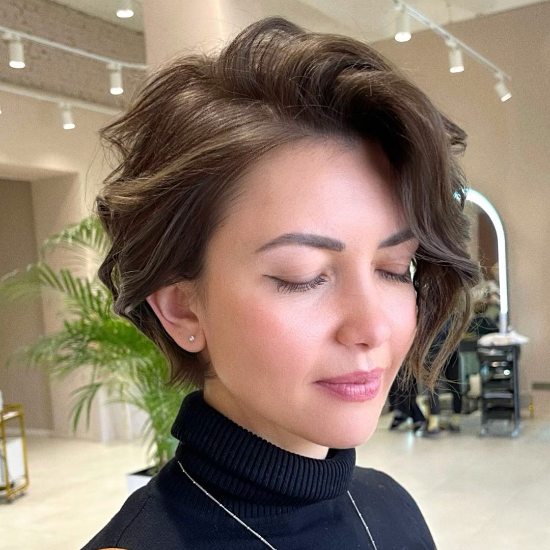 Written short hairstyles - wavy haircuts for short hair