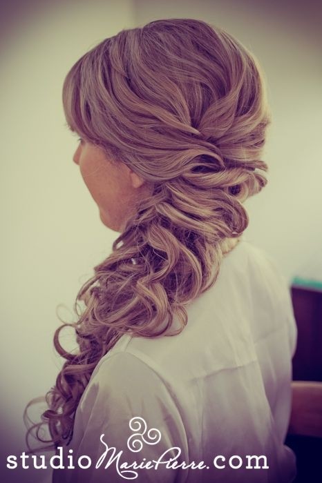 15 Pretty Prom Hairstyles 2025: Boho, Retro, Edgy Hair Styles