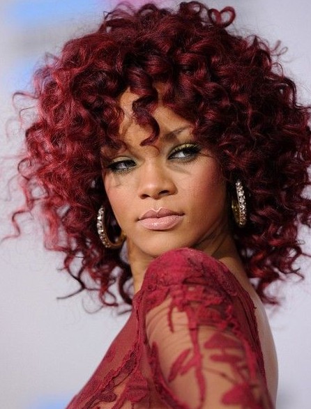Rihanna hairstyles: medium red hairstyle for frizzy hair