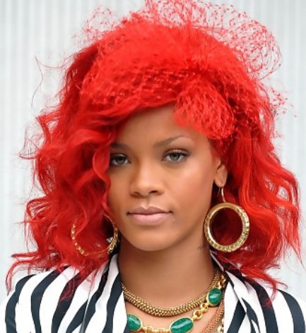 Rihanna medium hairstyles for a 2012 musical party Rihanna medium hairstyles for a 2012 musical party