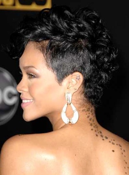 Rihanna Short Hairstyle: Black Pixels with curly hair