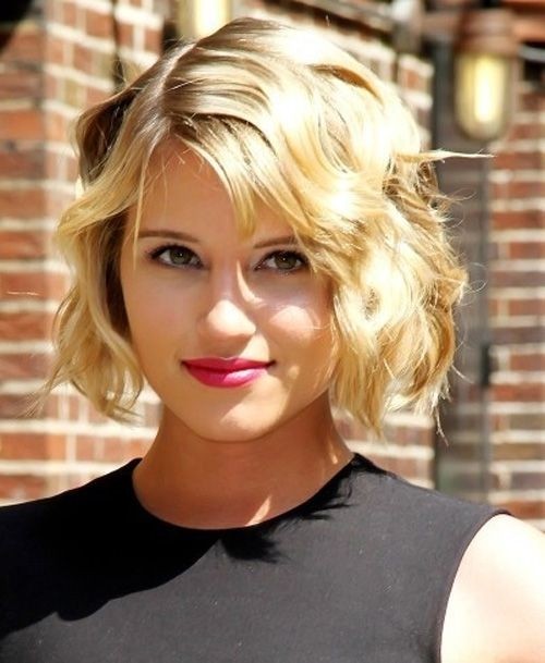 Short hairstyle Bob for summer