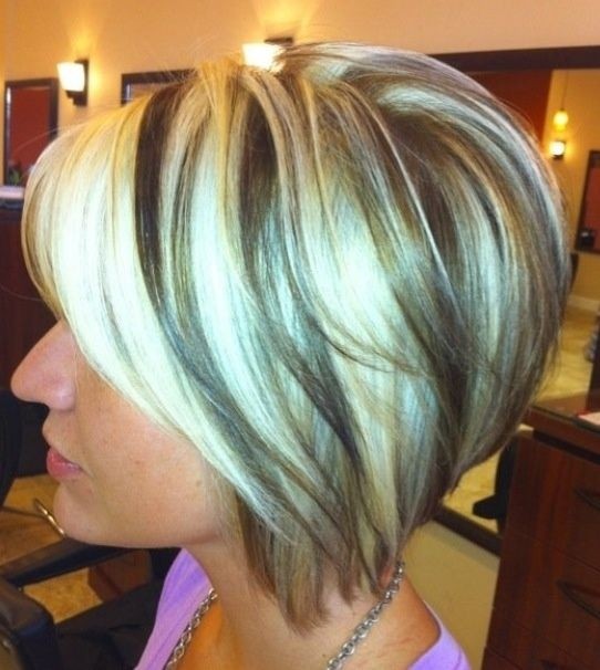 Short hairstyle Bob: Girls' haircuts