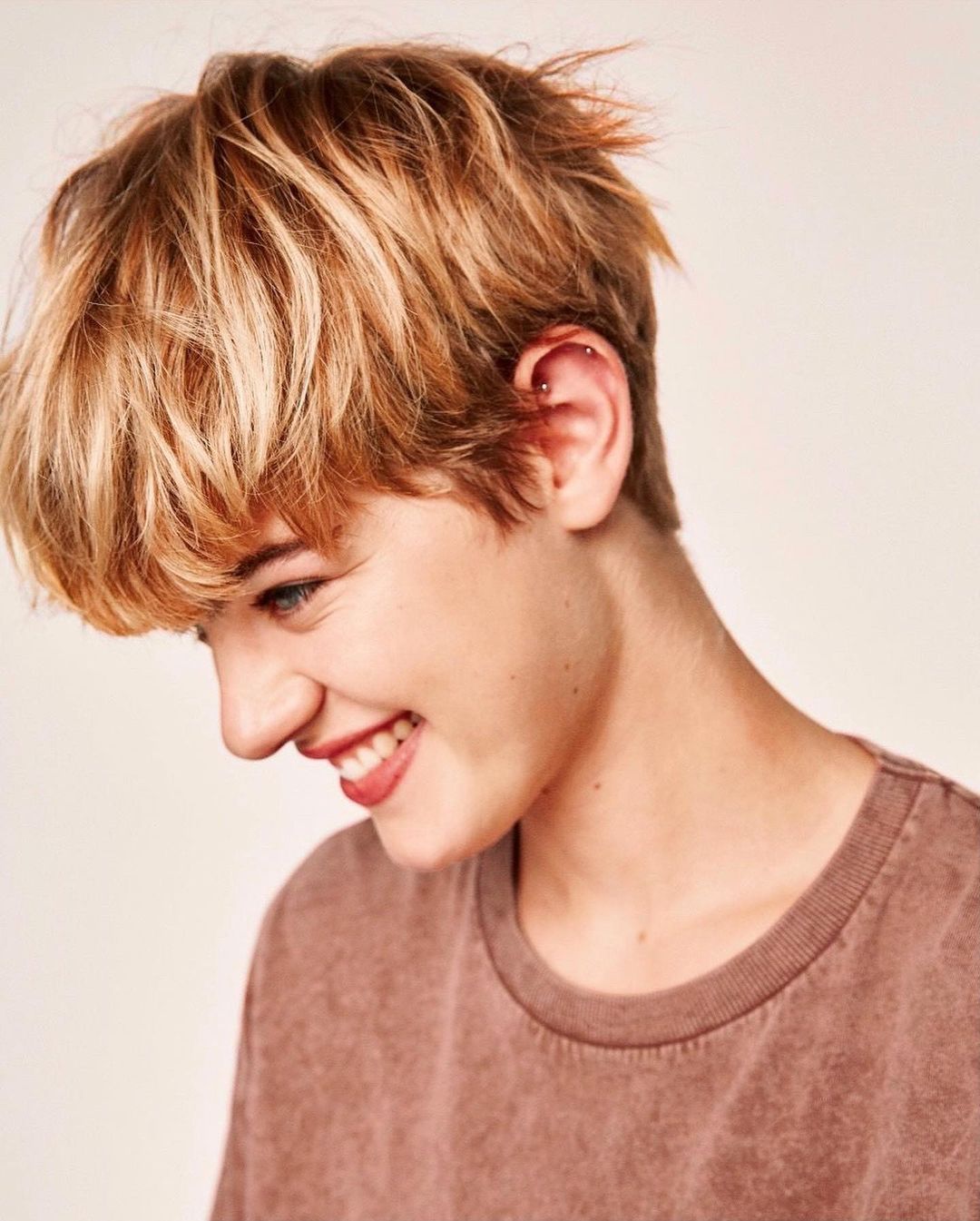 Hairstyles with short layers of thick hair - short haircut designs