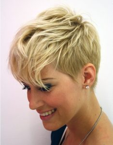 Short Layered Pixie Cut: Fine Hair
