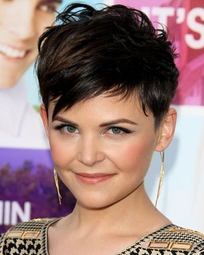 Short Pixie hair cutting the fall summer