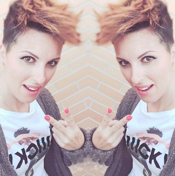 Short pixi hair cutting