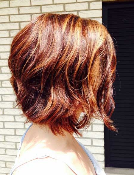 Short wavy haircuts for women: Poetry Poet Ombre