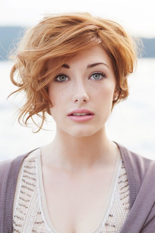 Short wavy haircuts for the fall winter
