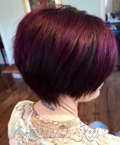 Short and dirty pieces associated with plum color - perfect short hairstyles for women