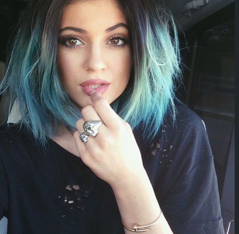 Pastel hair color - short hair shortening to the Bob for women