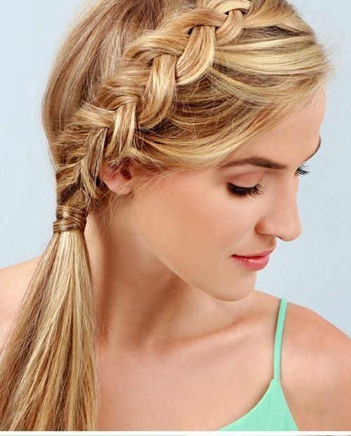 Side horse tail hairstyle with loose braid