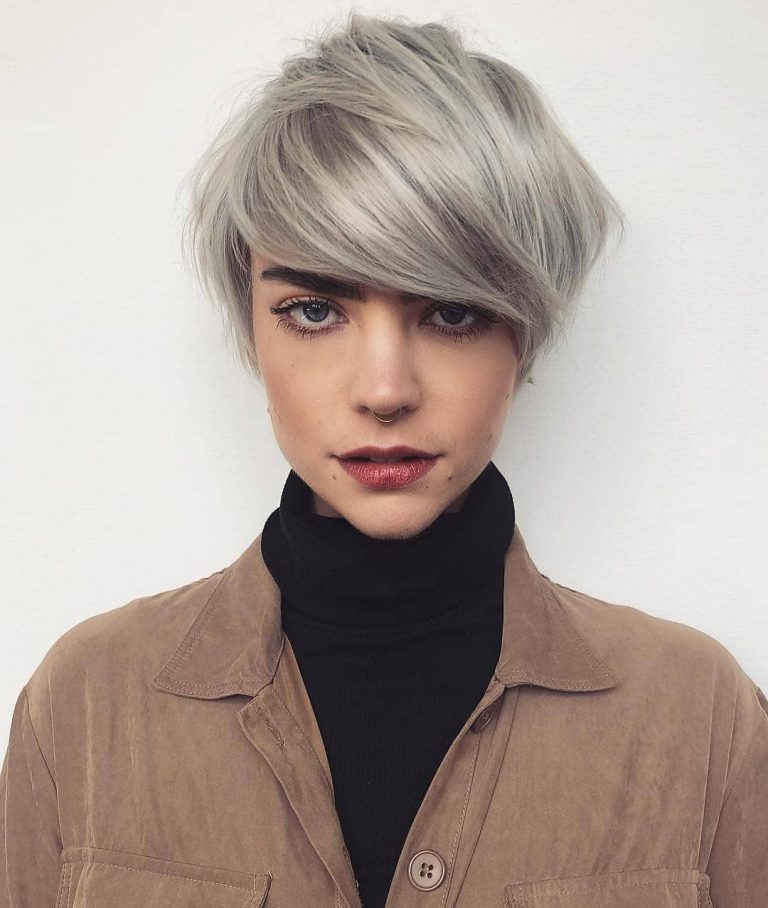 10 Trendy Short Hairstyles for Straight Hair