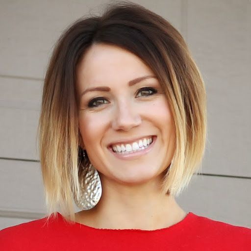 A short, simple bobb haircut for women