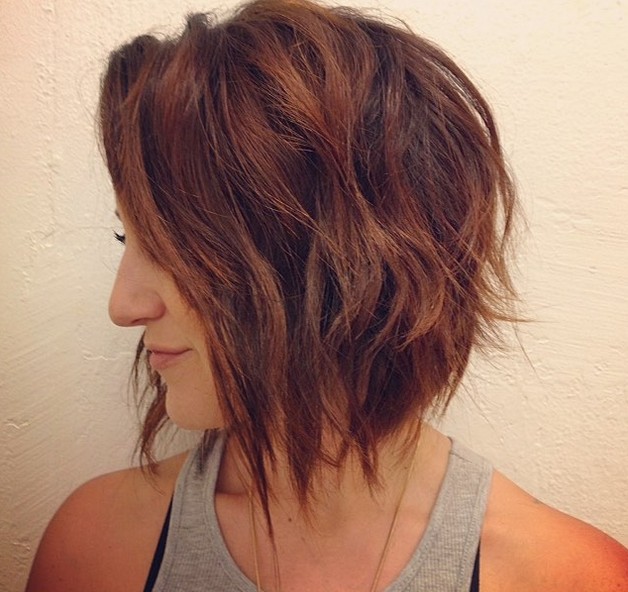 A soft, wavy bob hairstyle with beach waves