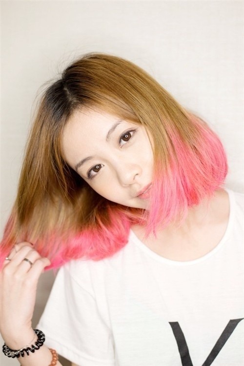 Long straight hairstyle