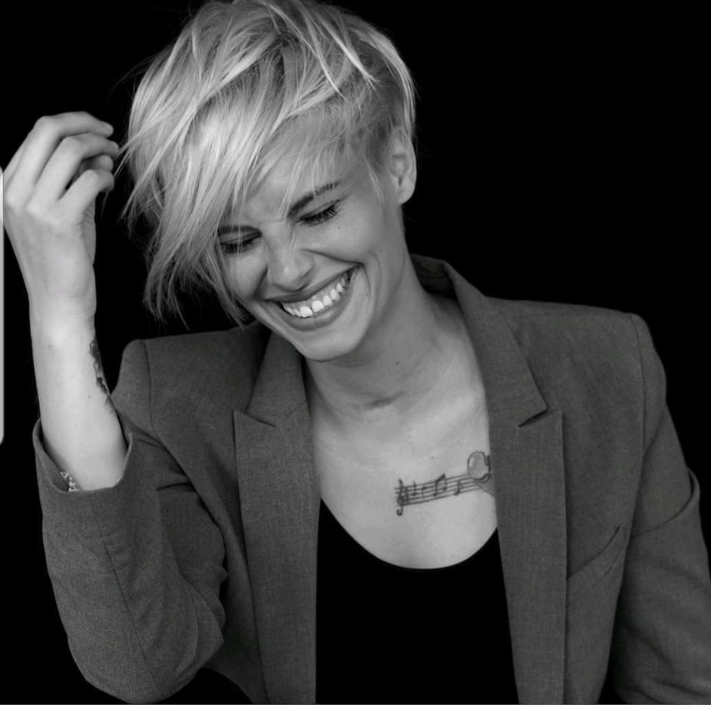 Elegant, easy haircut for women - Short hair palace ideas Pixie