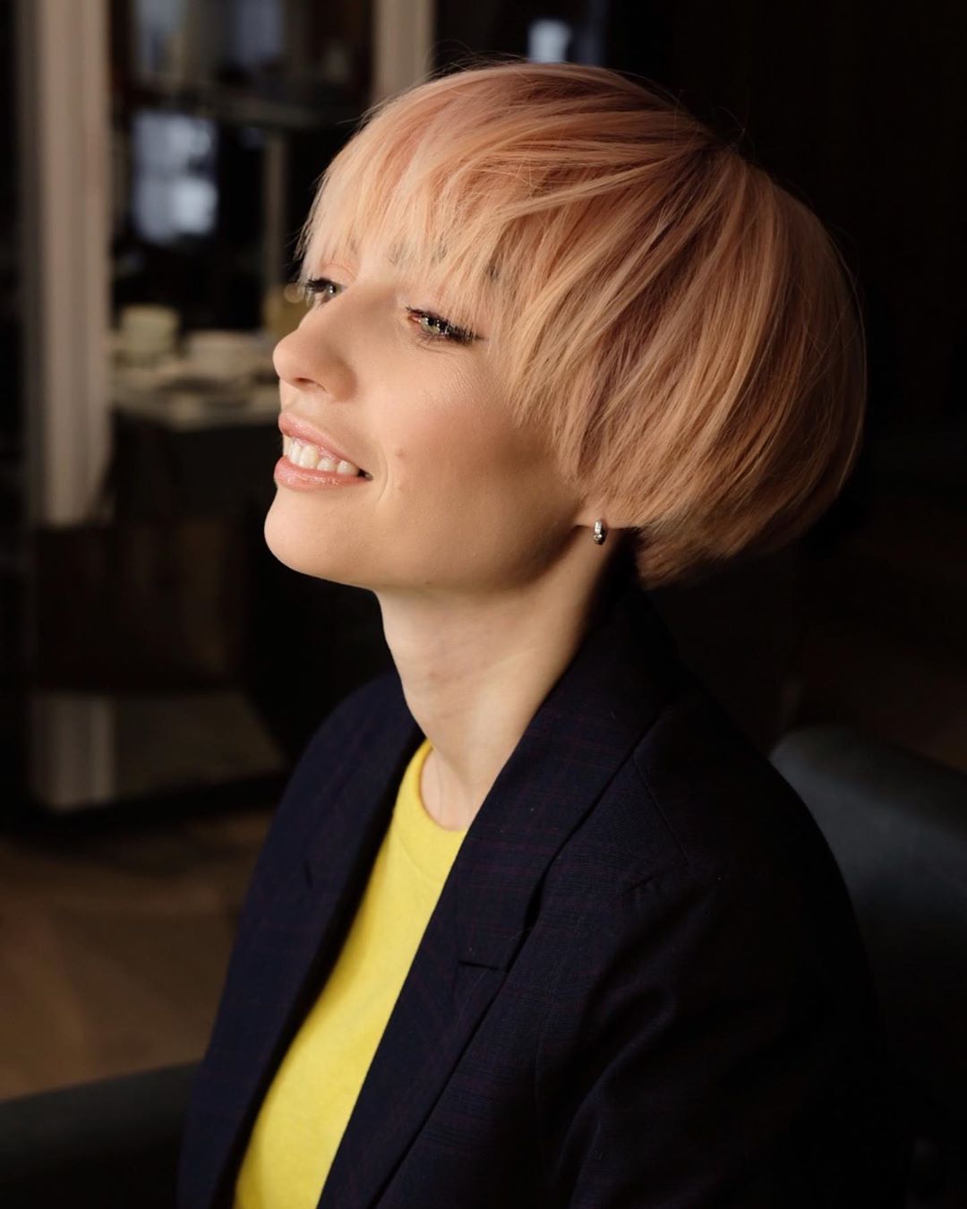 Elegant, easy haircut for women - Short hair palace ideas Pixie