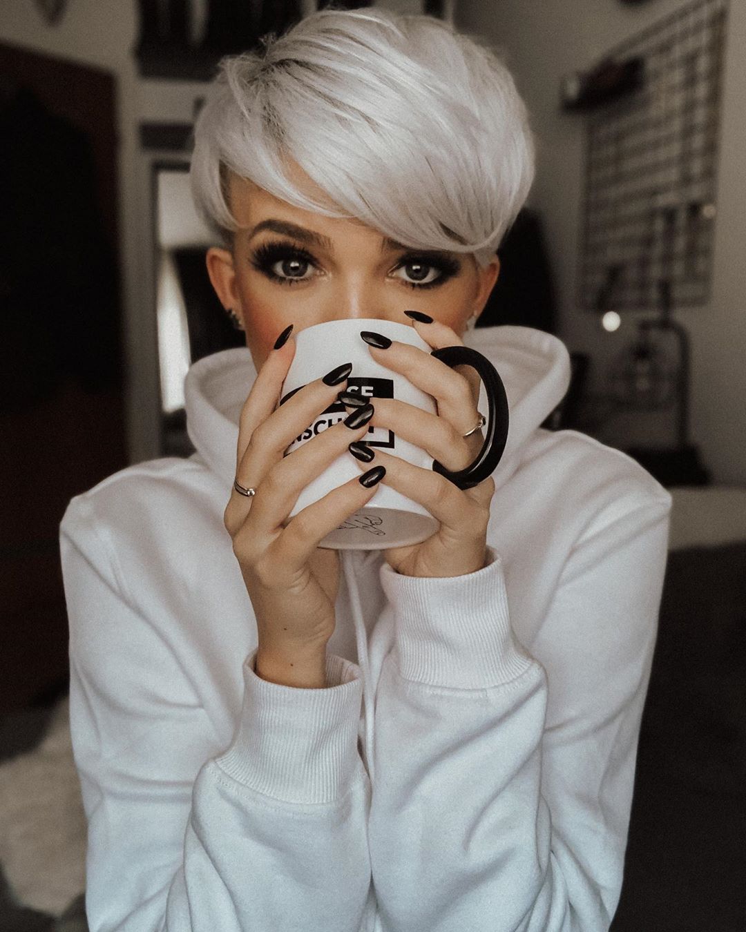 Elegant, easy haircut for women - Short hair palace ideas Pixie
