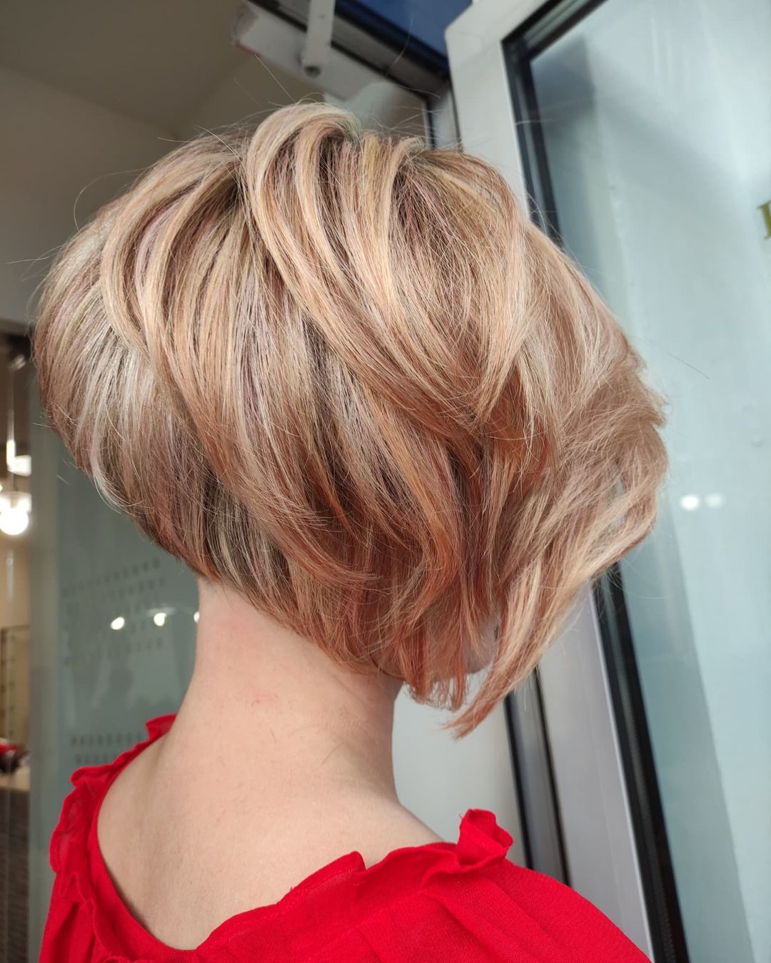 A simple, simple short hair pieces for women