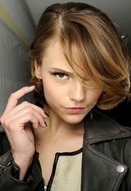 Summer hairstyles for short hair, bob hair bob caramel