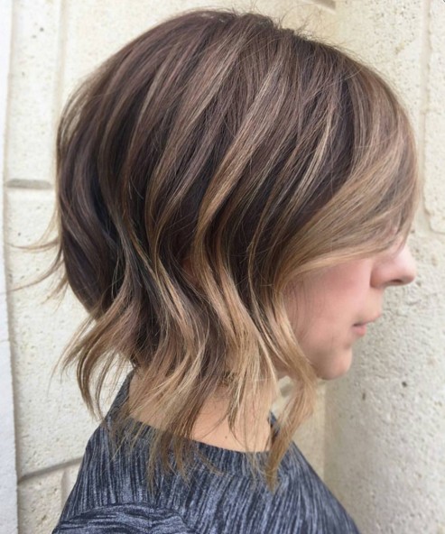 Super hairstyles for brown hair with the most prominent caramel
