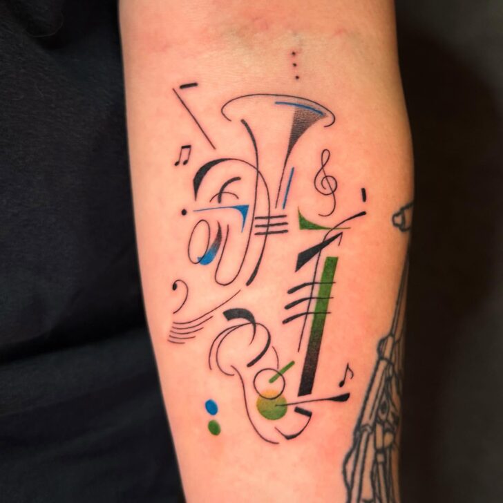Trending Fine Line Tattoo Styles for Women in 2025.