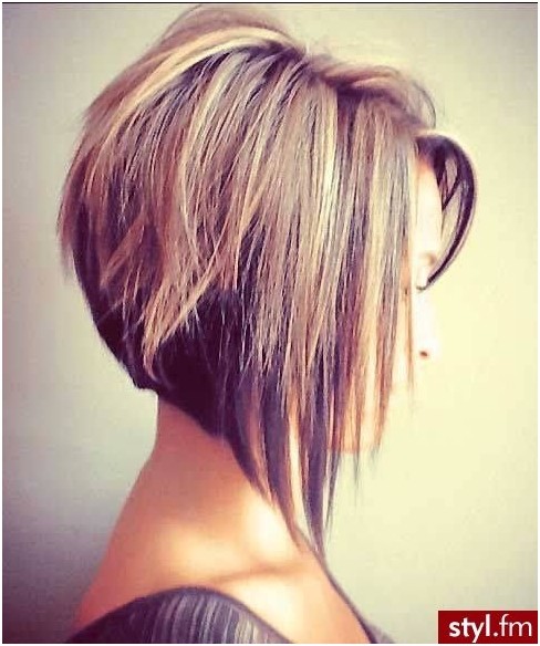 Modern Pop haircuts for straight hair: new short hair