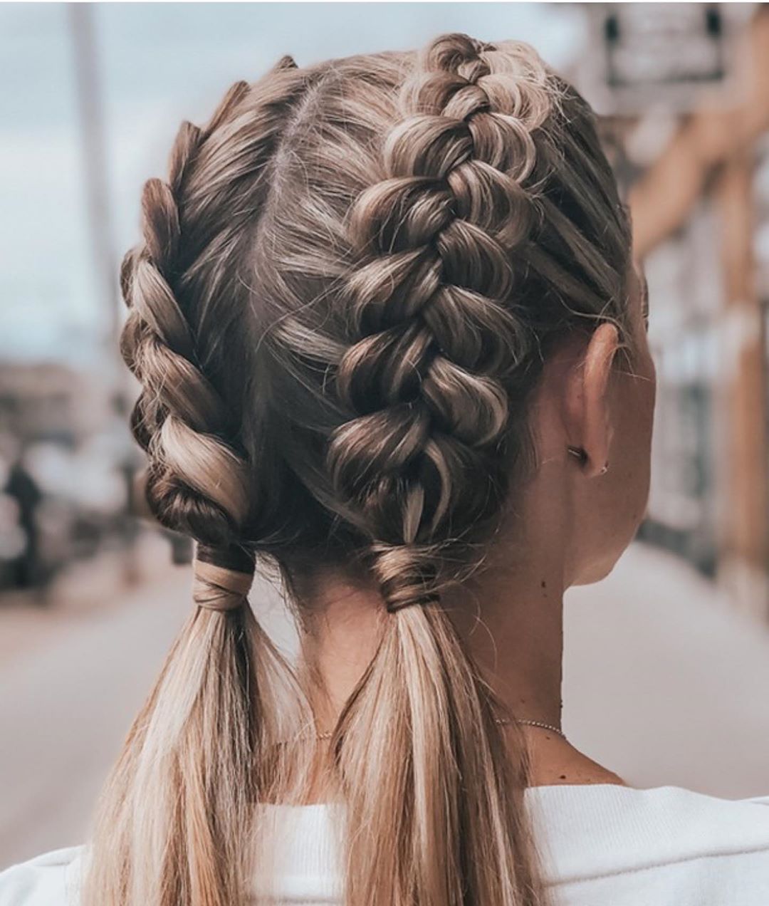 Modern hairstyles braided in summer - horse -tail hairstyles for long hair