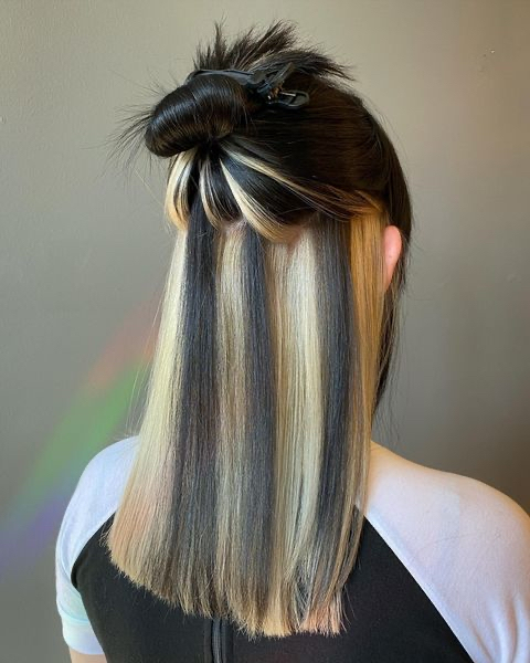 Modern daily hairstyles for a medium -length hair in amazing colors