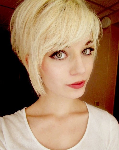 Trendy Short Hairstyle for Girls: Blonde Hair