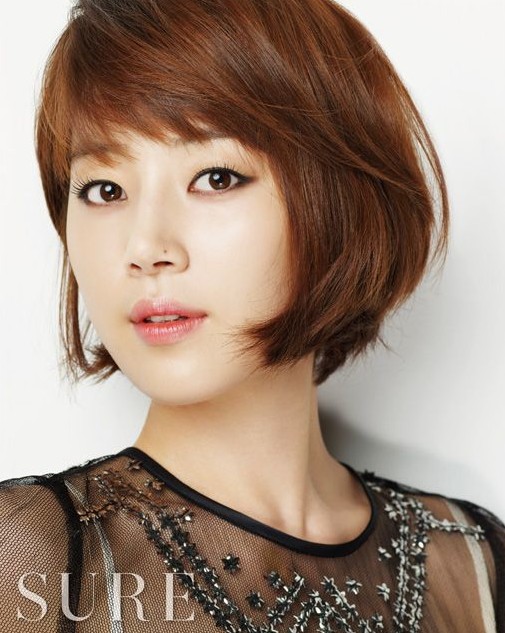 Short modern hairstyles: elegant Bob haircuts for the girl