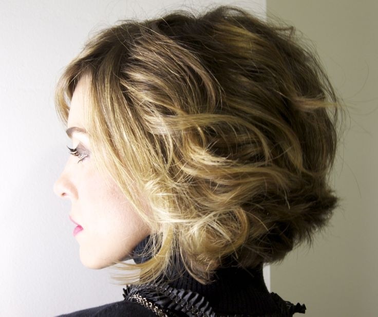 Short, tall, wavy haircuts for women