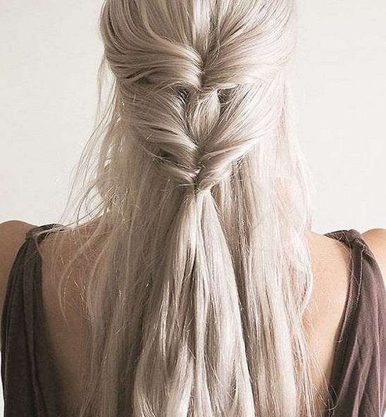 Two horse tail - easy -to -school long hairstyles