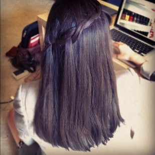 Waterfall of two waterfalls-hairstyles for five minutes