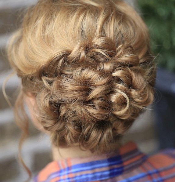 Long medium hair hairstyle - elegant hairstyle ideas to return to the homeland