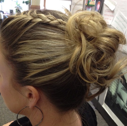 Hairstyles update with braid