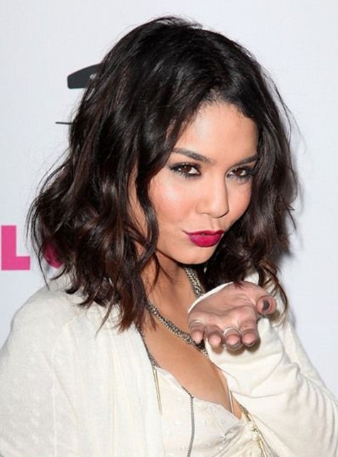 Vanessa Hodgens moderate hairstyles: wavy haircuts