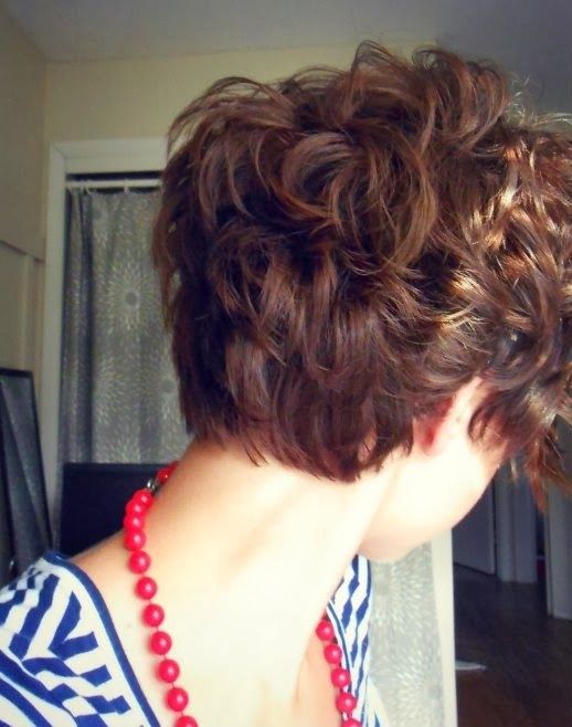 Very nice short hair for girls - short curly hairstyles