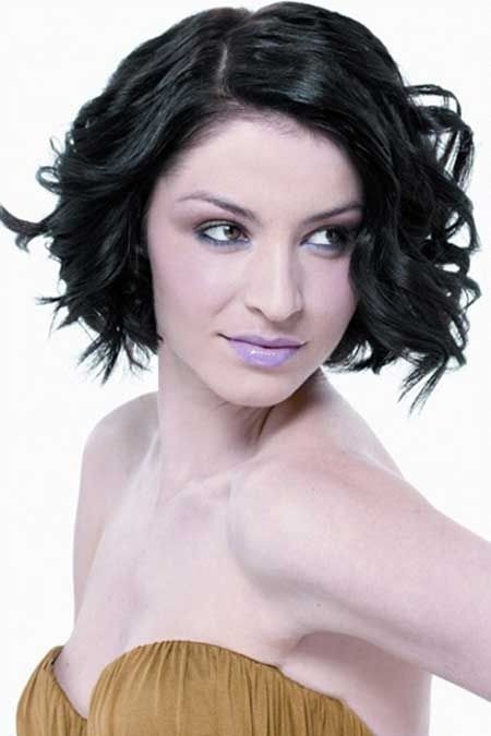 Short hair wavy for women