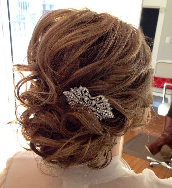 Bridal updates for medium -length hair trends