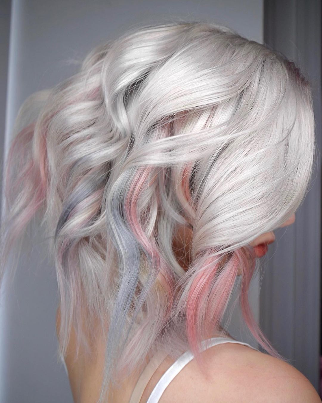 Medium-length women haircut and creative hair color ideas for summer 2021-2022