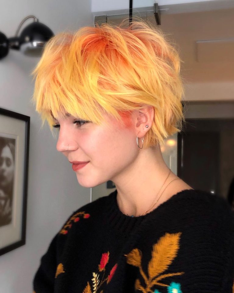 10 Hairstyles for Thick Hair – New Cuts & Amazing Colors