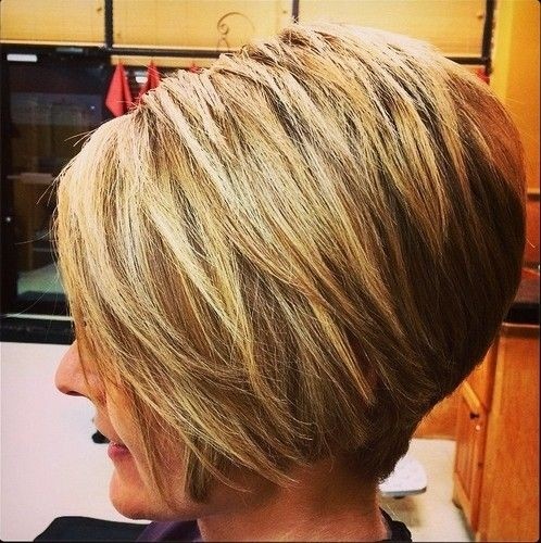 A short haircut for thick hair