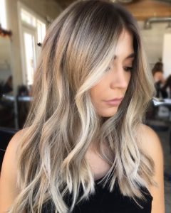 10 Ash Blonde Hairstyles For All Skin Tones