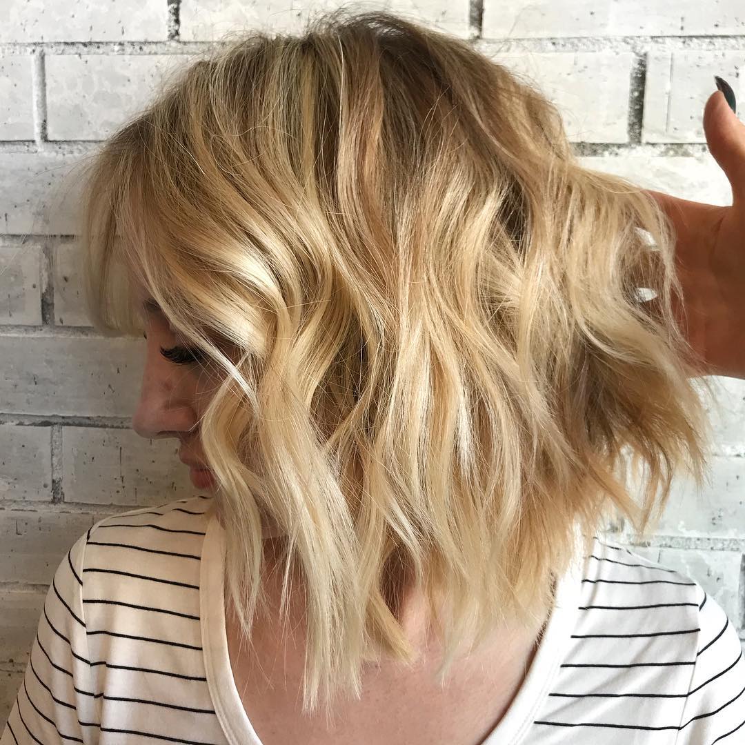 The best wavy shoulder hairstyles, medium shaving ideas for women and girls The best wavy shoulder hairstyles, medium shaving ideas for women and girls