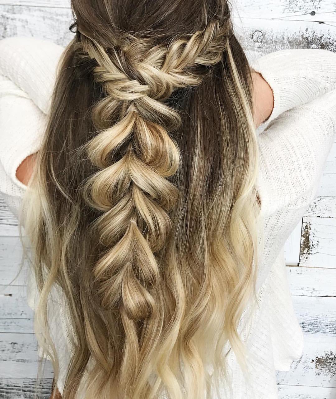 Hairstyles tail horse braid for long hair, long horse tail ideas Hairstyles tail horse braid for long hair, long horse tail ideas