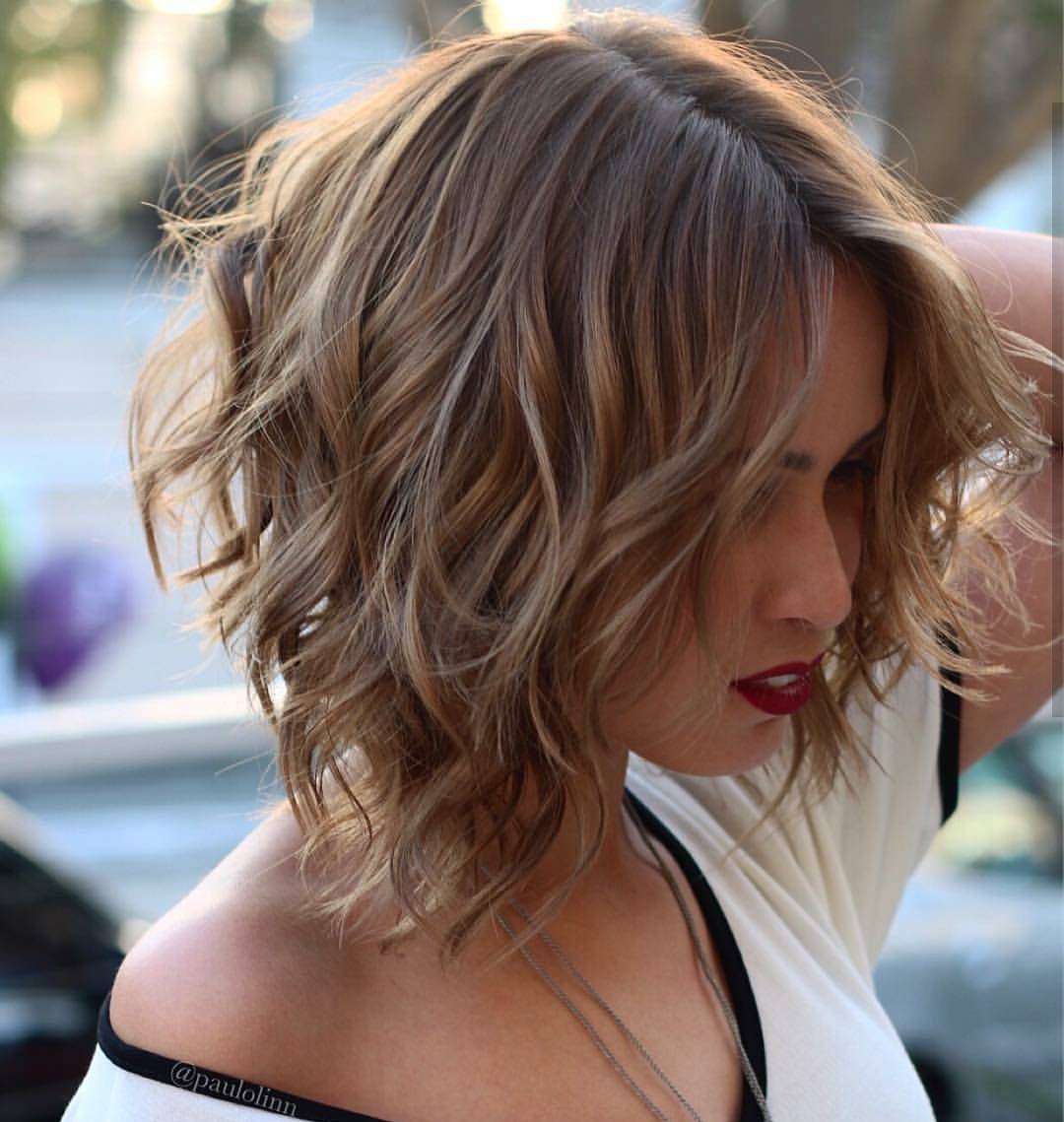 Stylish moderate Bob Play Stylish moderate Bob Play