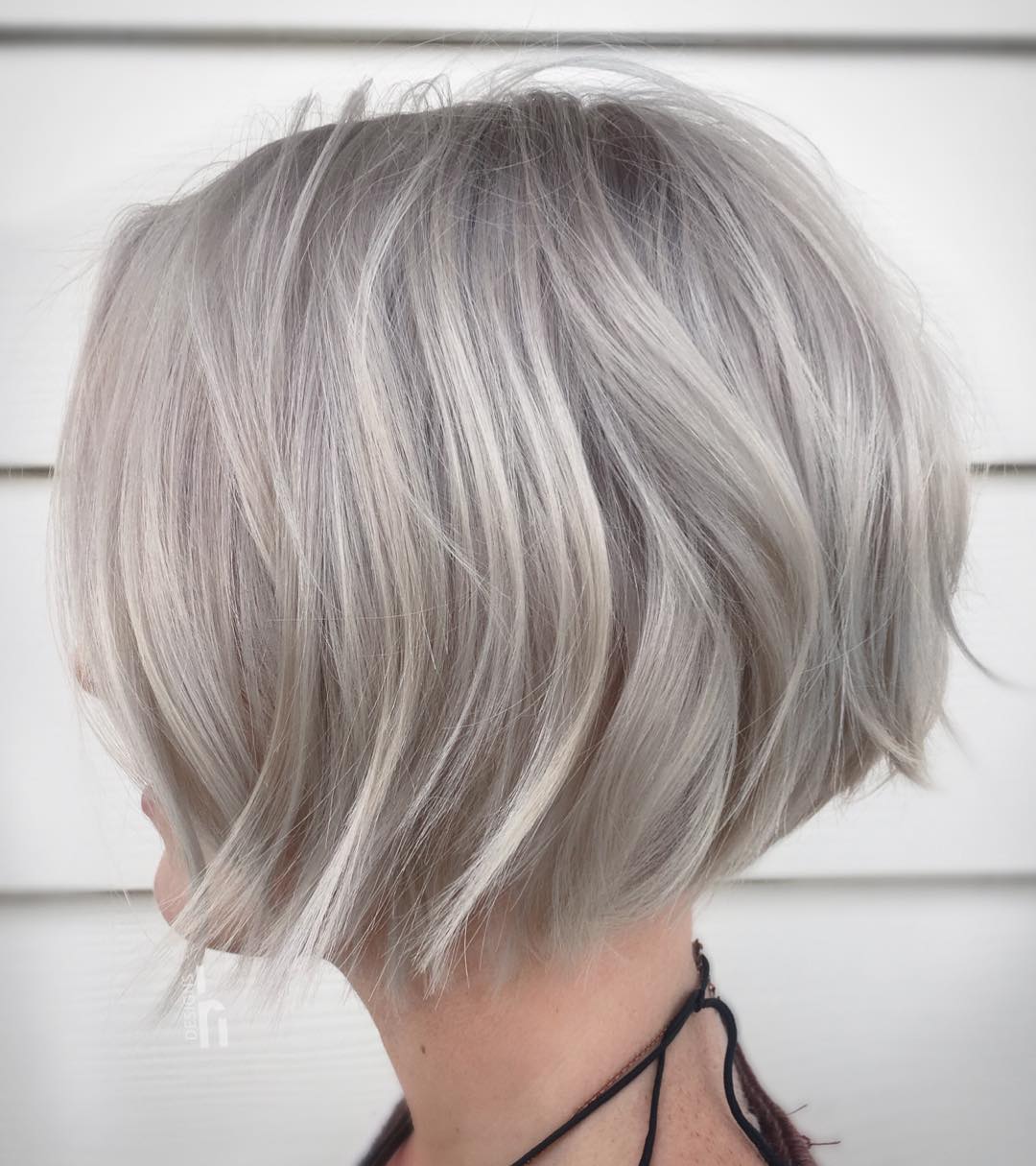 Stylish moderate Bob Play Stylish moderate Bob Play