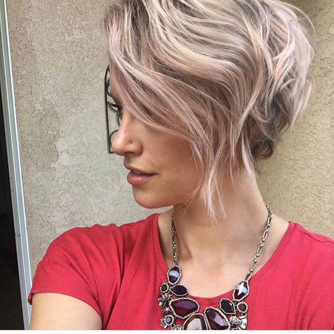 Stylish short hairstyles for thick hair, short haircut for women 2018 Stylish short hairstyles for thick hair, short haircut for women 2018